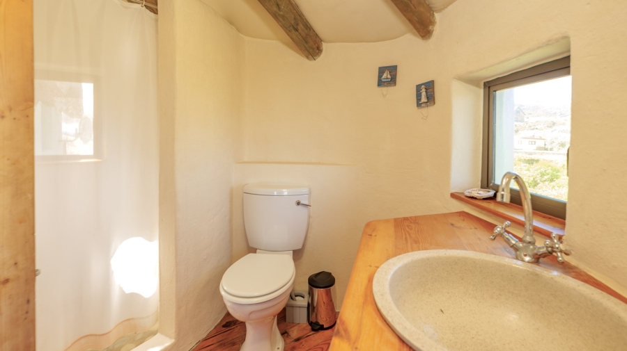 6 Bedroom Property for Sale in Suiderstrand Western Cape